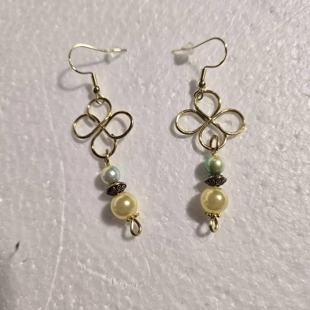 Hand Crafted Gold Clover Dangle Earrings with Pale Yellow and Mint/Yellow Beads - Picture 1 of 10